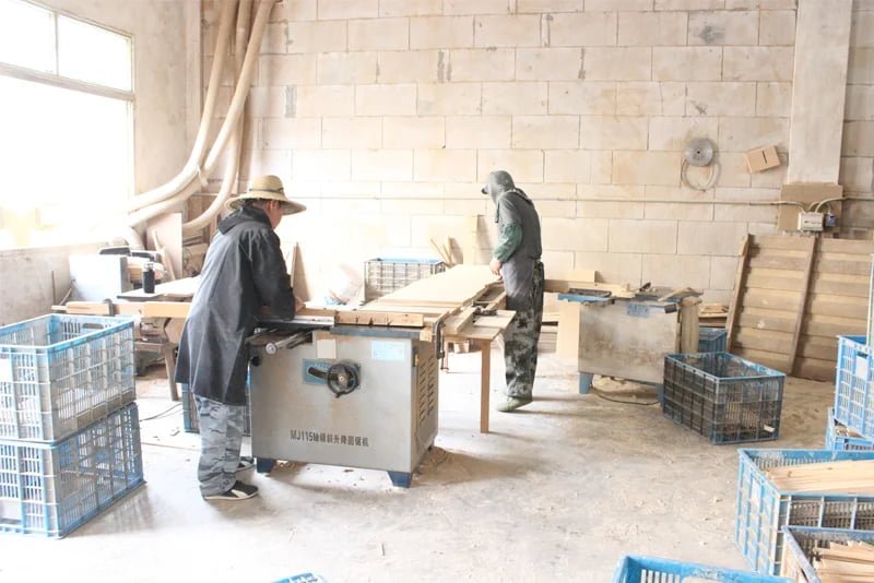 Wood Cutting Machine