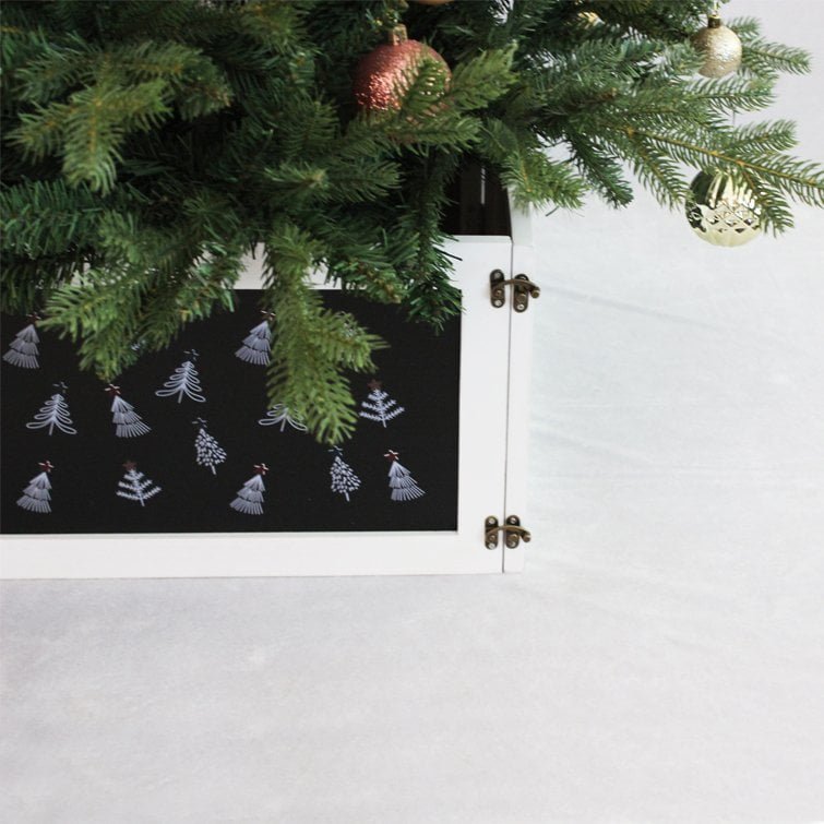 Black & White Wooden Christmas Tree Collar – Minimalist Tree Pattern - Detail View